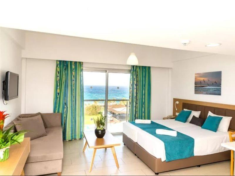 Helios 2 Apartment Paphos Luaran gambar