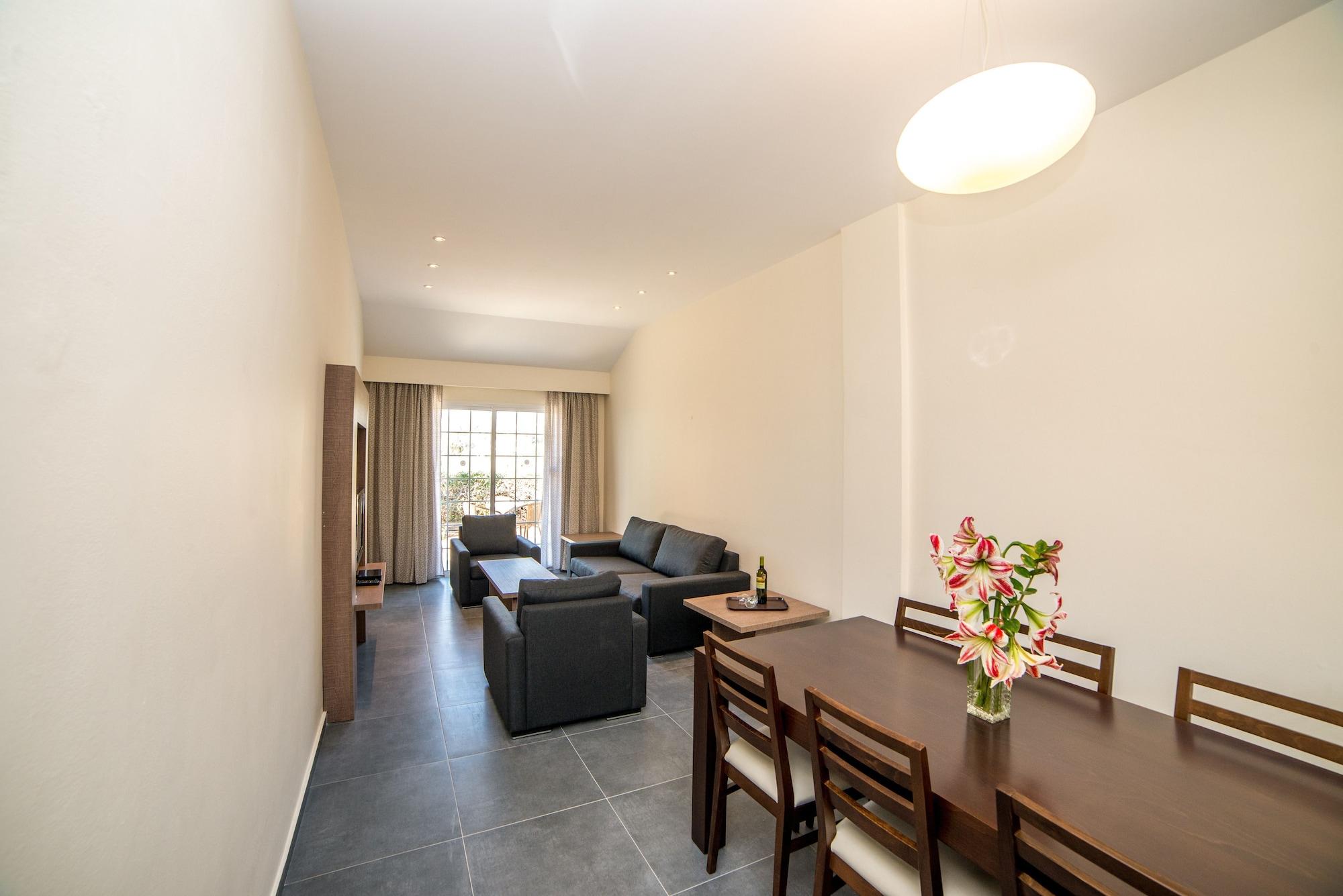 Helios 2 Apartment Paphos Luaran gambar