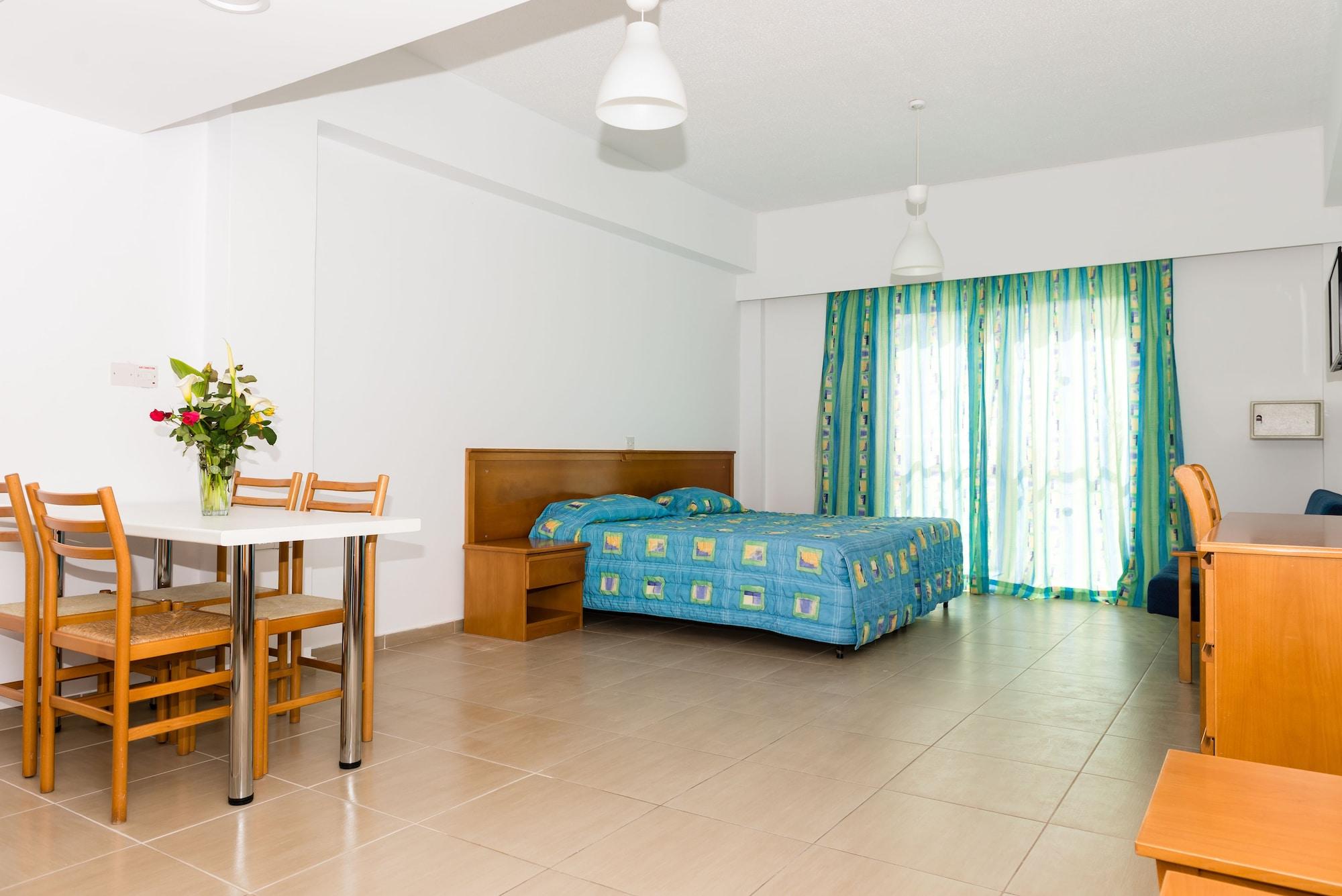 Helios 2 Apartment Paphos Luaran gambar