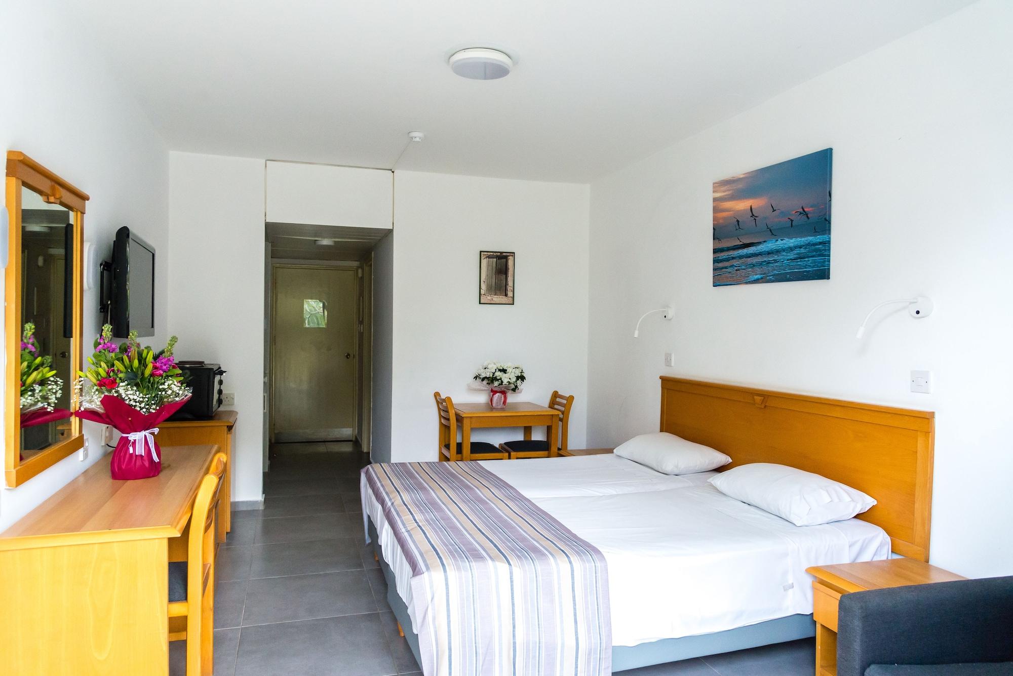 Helios 2 Apartment Paphos Luaran gambar
