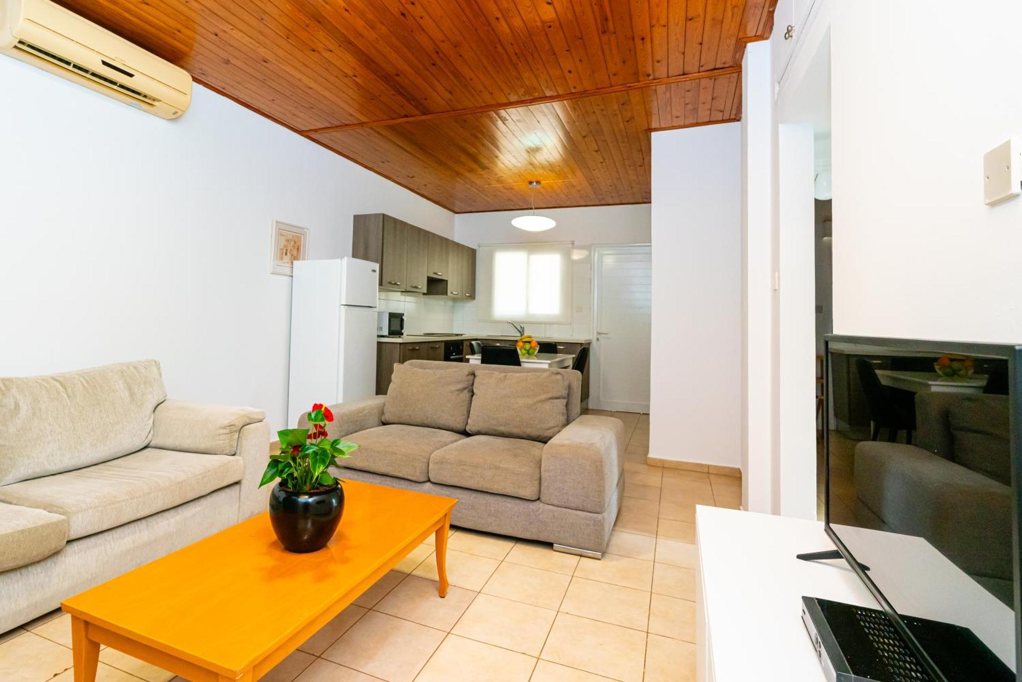 Helios 2 Apartment Paphos Luaran gambar